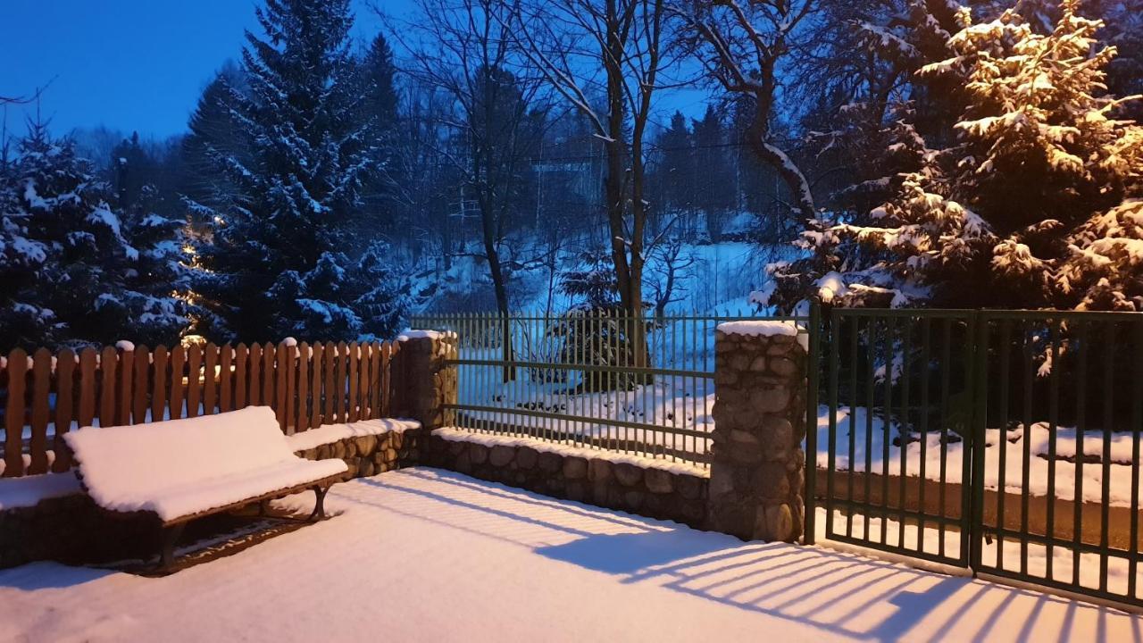 Osrodek Wczasowy Zielona Gospoda Przesieka Exteriör bild